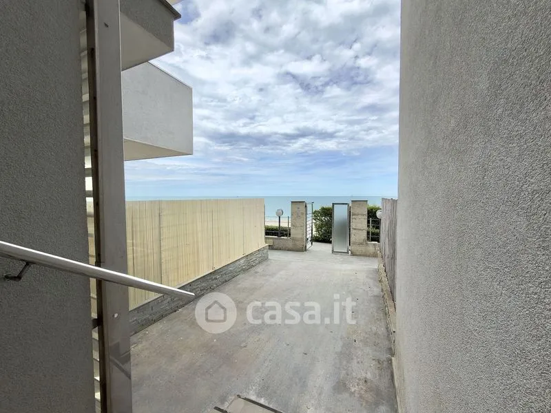 Terrasse - Seafront Apartment with Terrace in Torino di Sangro