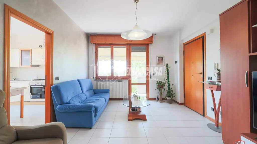 Elutuba - Spacious Triplex with Terrace in Coriano