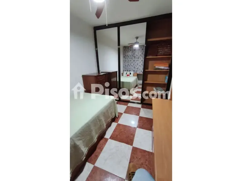 Chambres - Semi-Basement Flat with Patio in Madrid