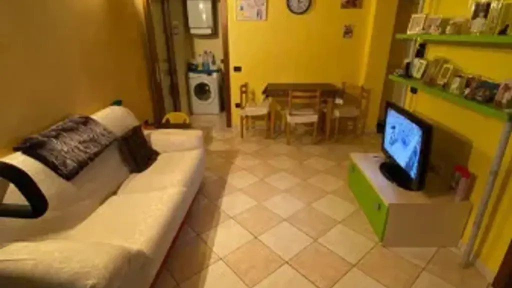 Elutuba - Rustic Trilocale with Balcony in Adria