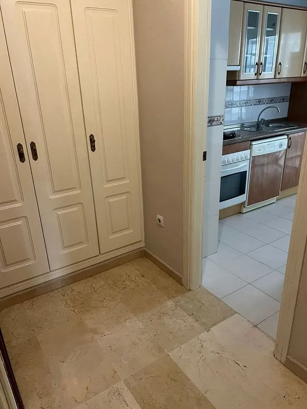Esik - Apartment with Garage in La Goleta, Málaga