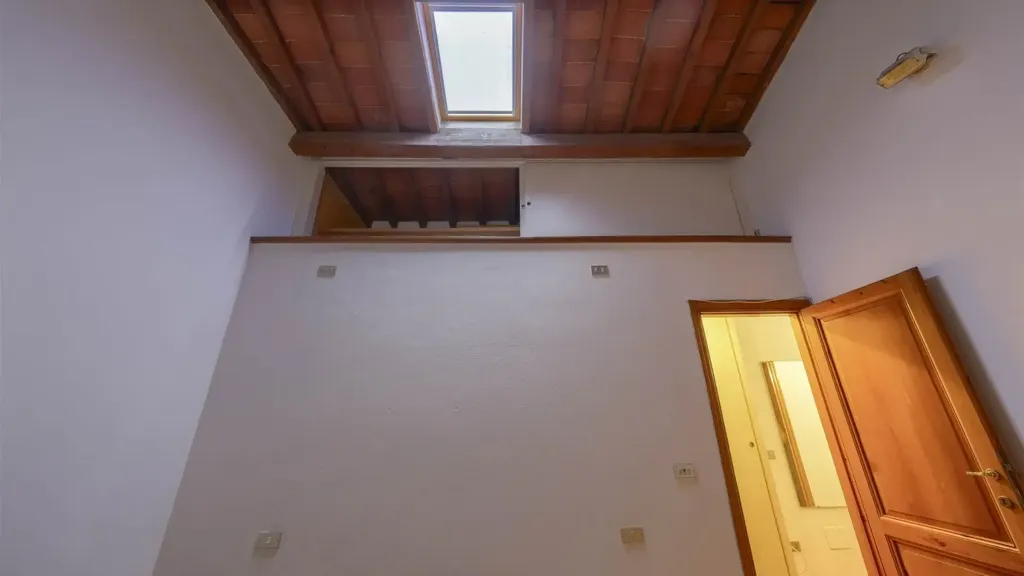 Pièces - Terraced House with Garden in Florence