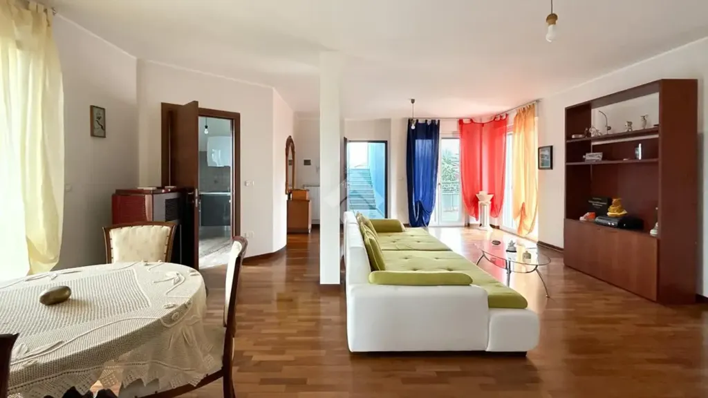 Elutuba - Apartment with Terraces in Sambuceto