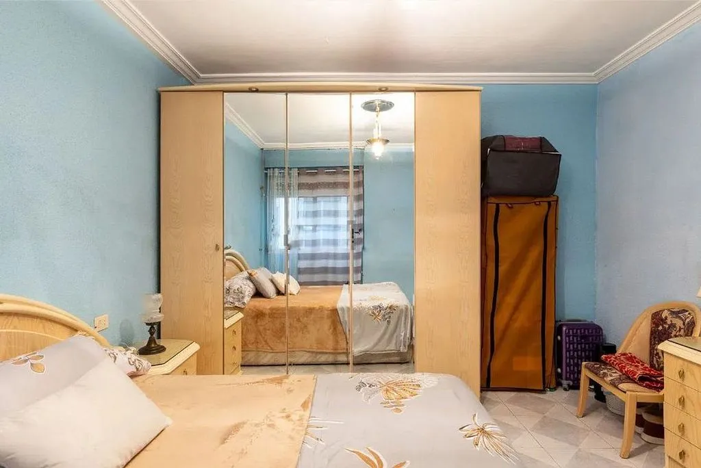 Magamistoad - Spacious Flat with Balcony in Sueca