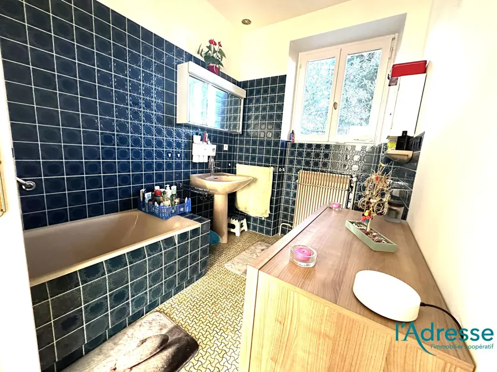 Bathrooms - Bourgeois House with Forest View in Guebwiller