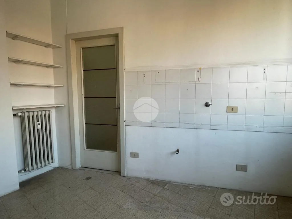 Stanze - Triplex with Balcony in Asti's Historic Centre