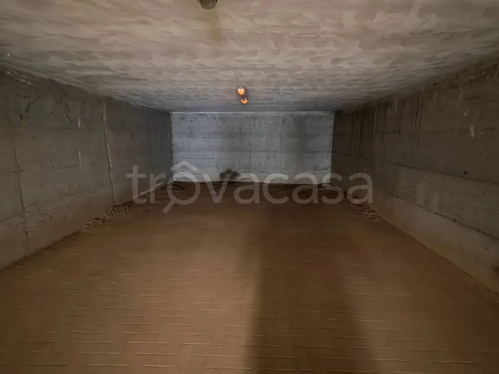 Garaaž - Modern Mansard Apartment with Terrace in Borgo Ticino