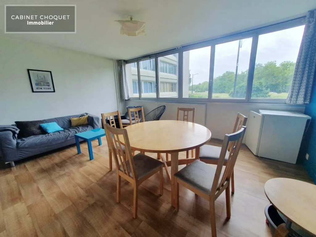 Séjour - Appartement Meublé F5 à Lille, entre Vauban et CHR