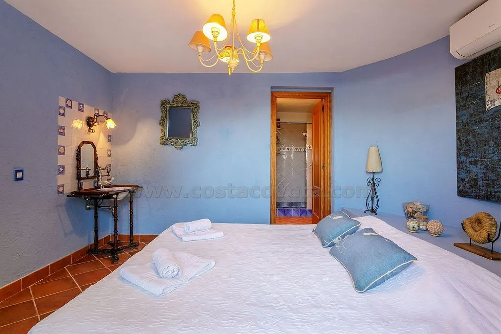 Magamistoad - Chalet with Pool and Terrace in Calle D'osca