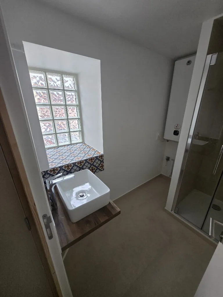 Bagni - Refurbished Flat with Parisian Charm in Palaiseau