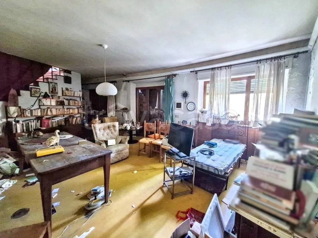 Bureau - Villa with Private Garden in Perugia