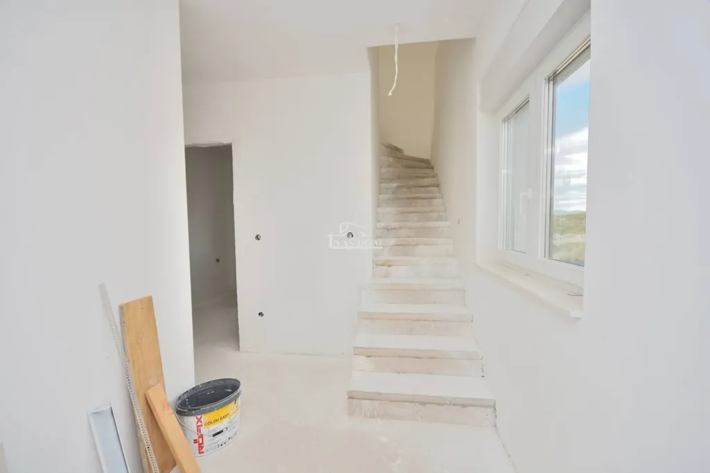 Pièces - Two-Bedroom Apartment with Sea View in Vodice