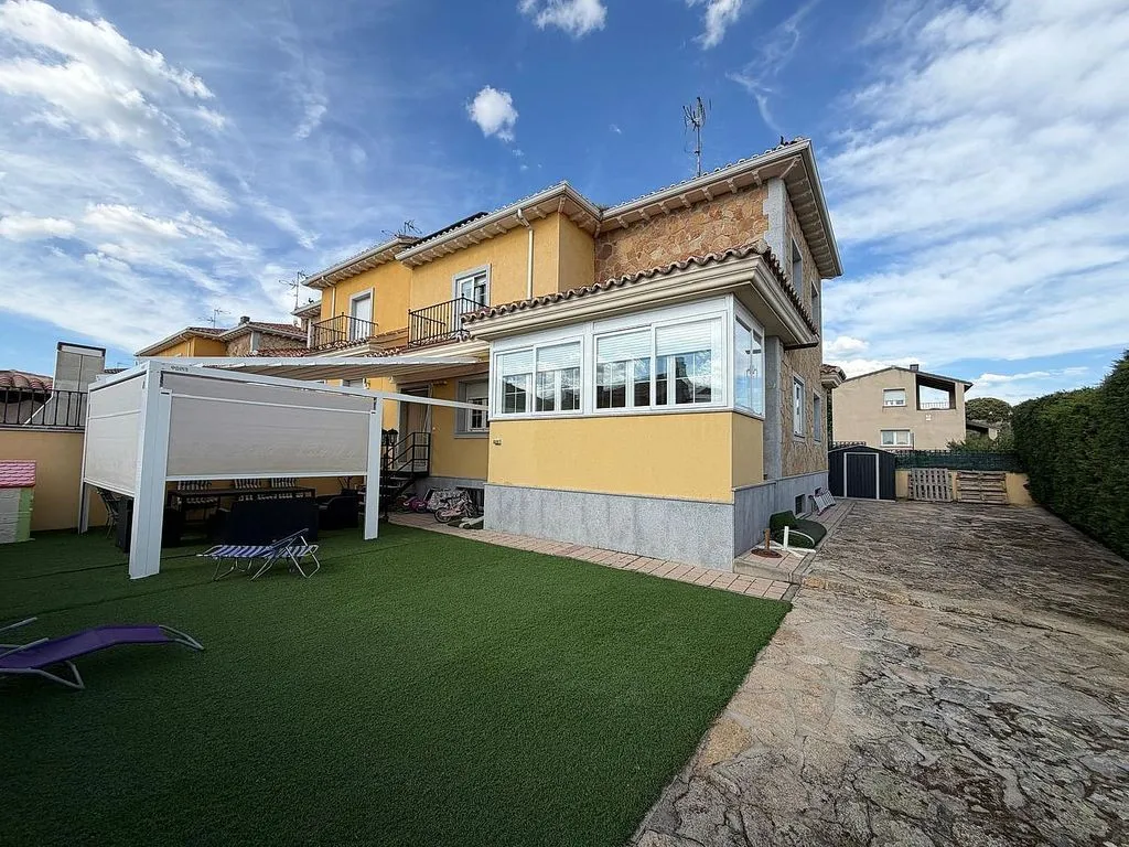 Extérieur - Corner Chalet with Terrace in Hervencias Altas