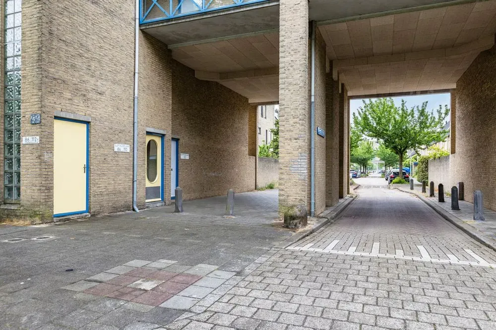 Ingresso - Modernised Apartment with Garden in Utrecht