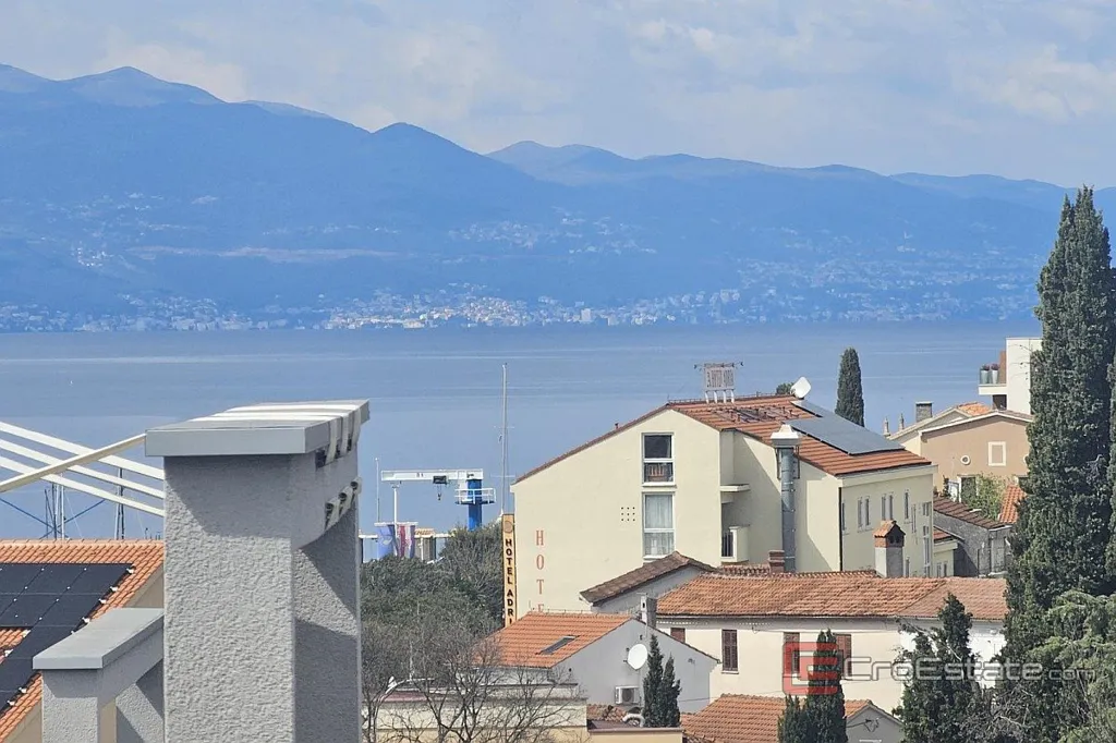 Terrass - Apartment with Pool in Malinska, Krk