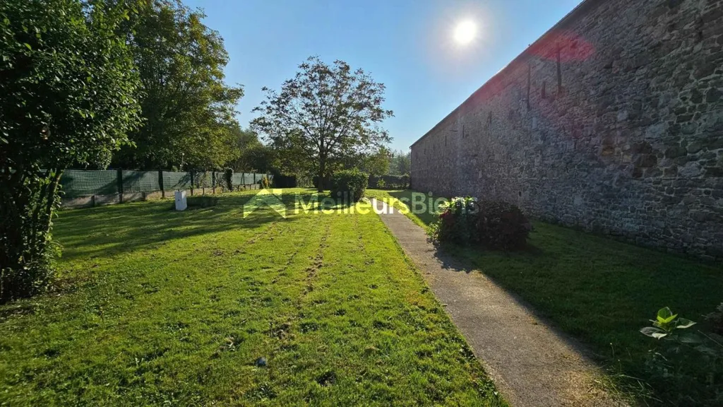 Jardin - Maison Individuelle avec Jardin à Louvignies