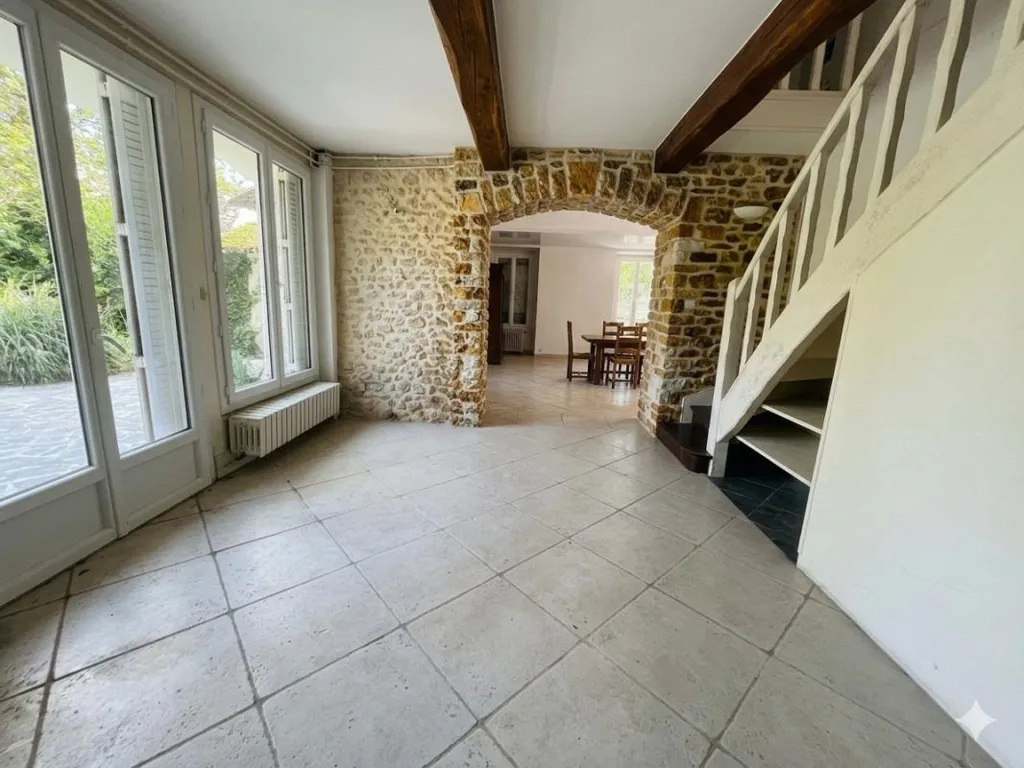 Séjour - Ensemble Immobilier avec Deux Maisons dans la Vallée de la Juine