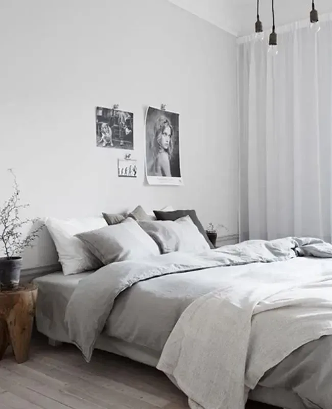 Bedrooms - 4-Piece Garden-Level Flat near L'Ecusson
