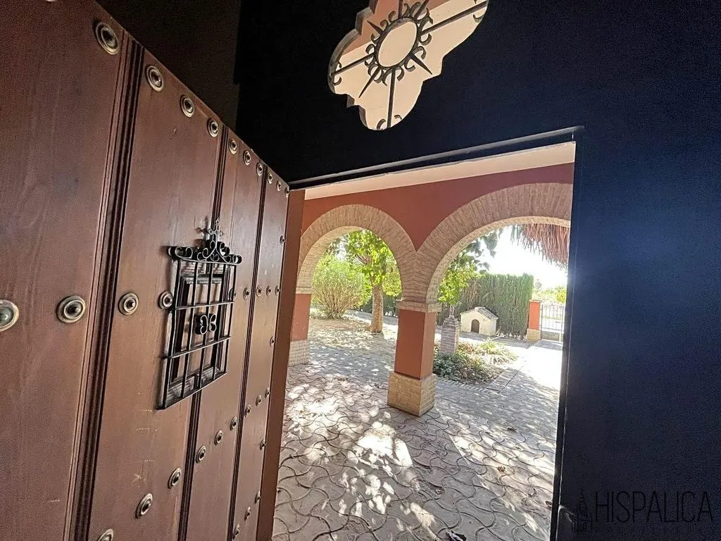 Entrée - Luxury Villa with Two Pools in Écija