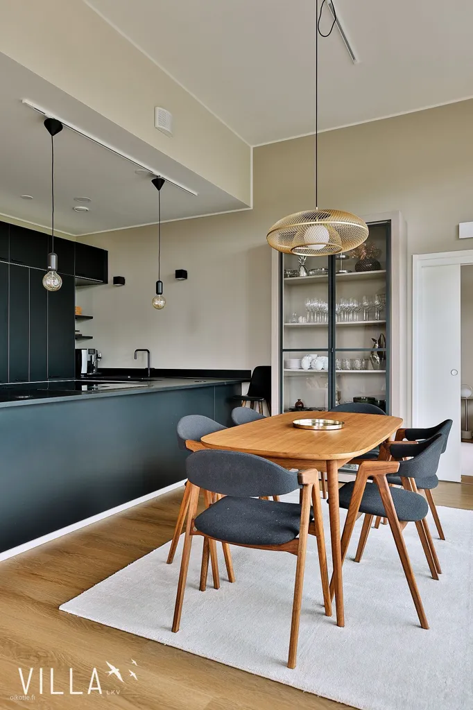 Sala da pranzo - Modern Apartment with West-Facing Balcony in Vuores