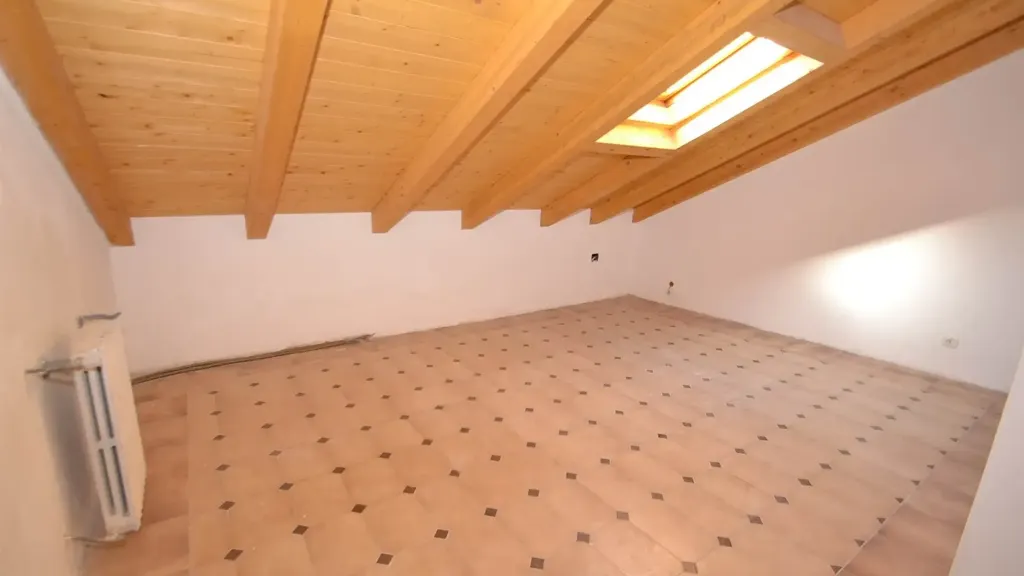 Pièces - Mansarded Apartment with Sea View in Rosignano Solvay