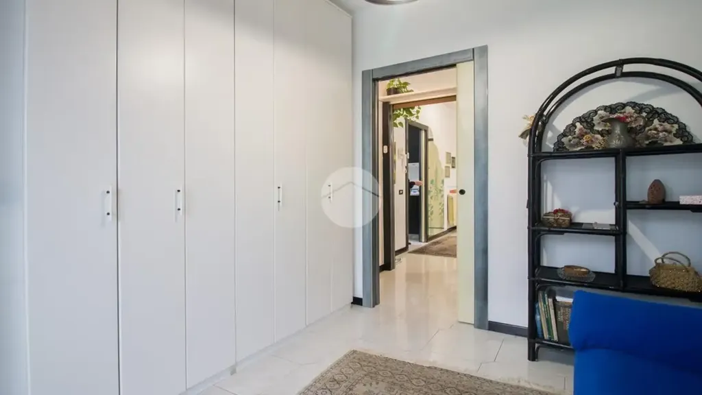 hallway_entrance