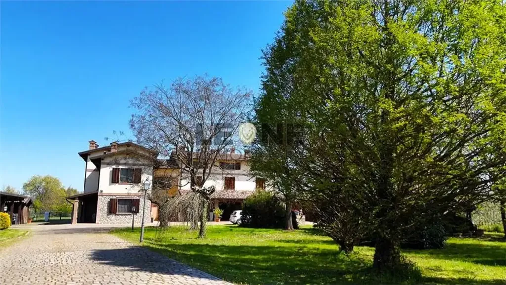 Välivaade - Trifamily Villa with Private Park in Vignola