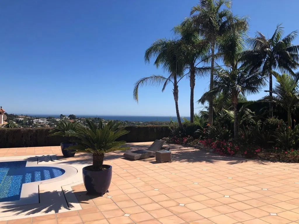Piscine - Luxury Villa with Sea View in Benahavís