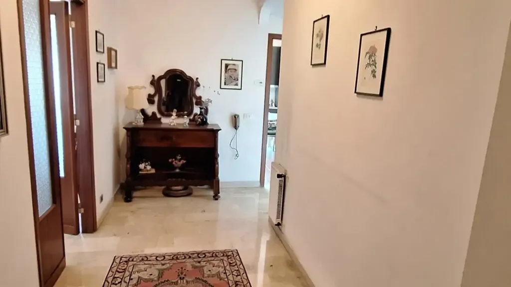 Entrée - Spacious Apartment with Balcony in Messina