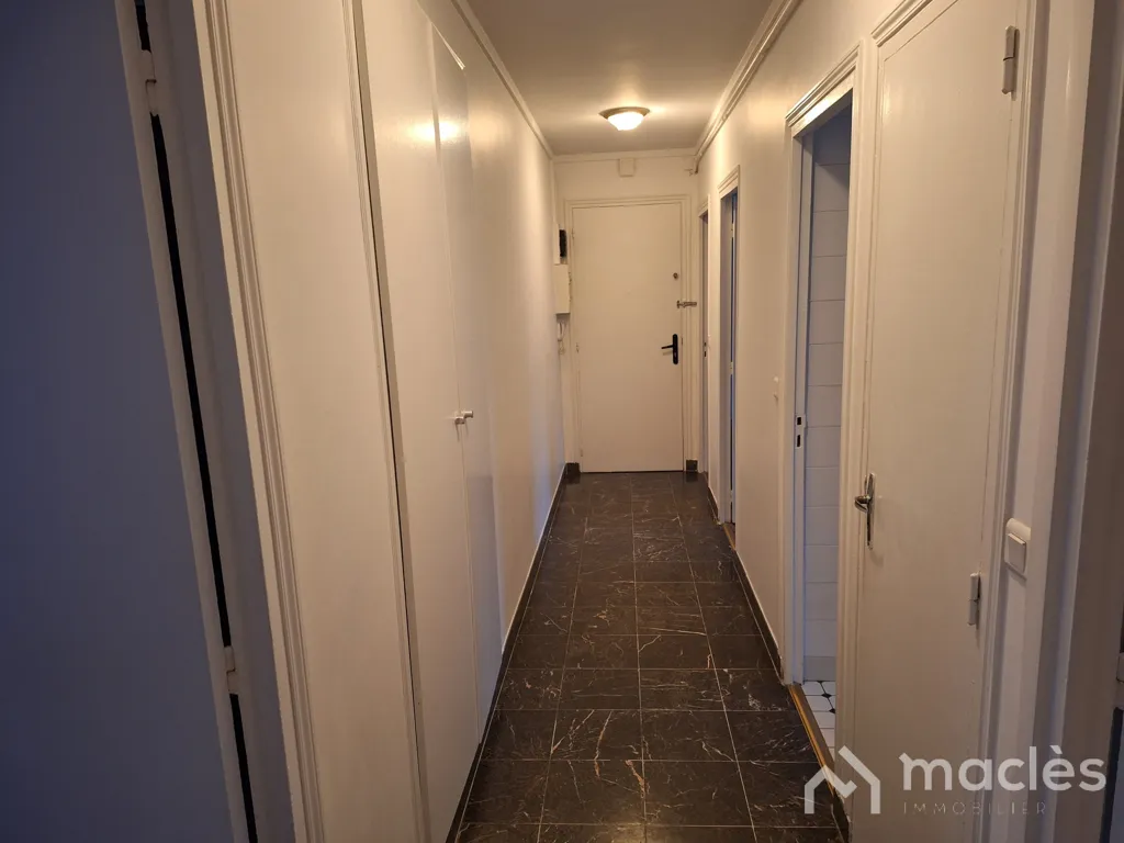 Ingresso - 4-Piece Flat with Private Parking in Sarcelles