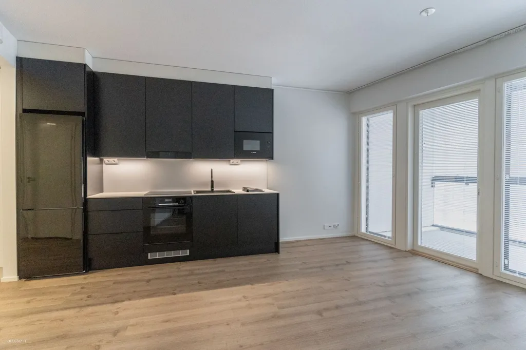 Köök - Modern Studio with Balcony in Turku