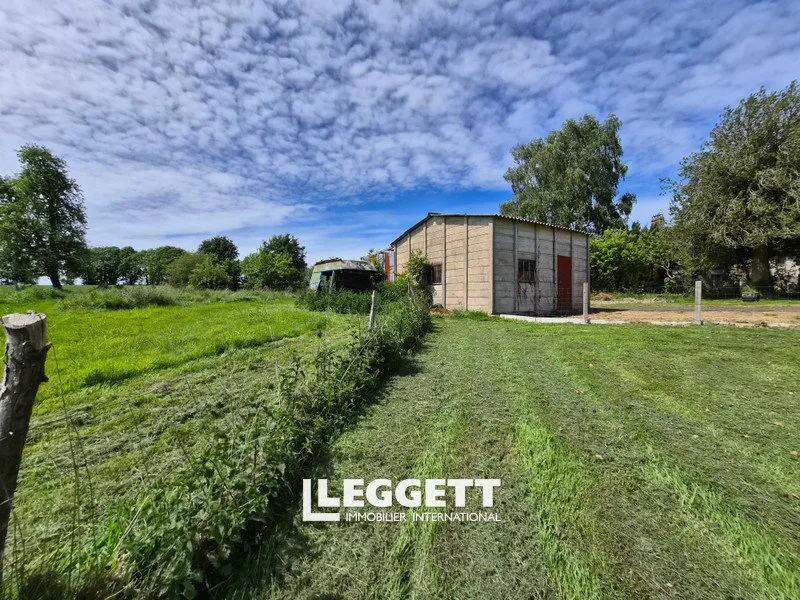 Aed - Characterful Timber-Framed House near Barenton