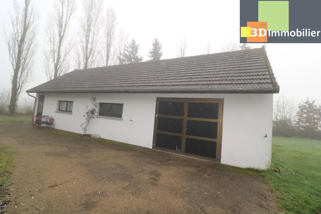 Extérieur - Maison de Campagne avec Piscine et Jardin à Dole