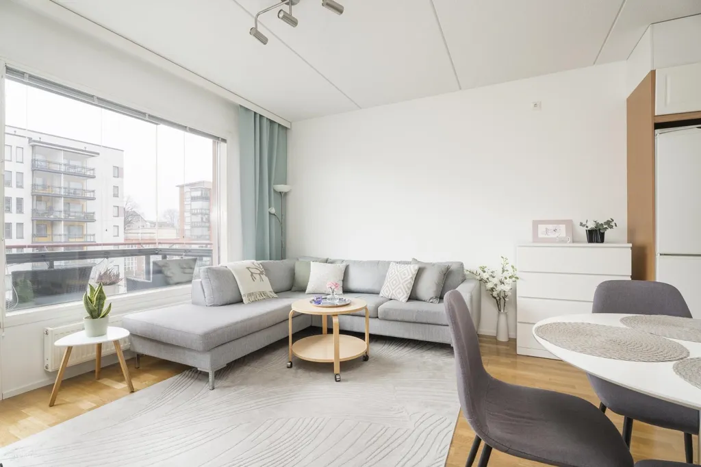 Elutuba - Flat with Glazed Balcony in Tampella