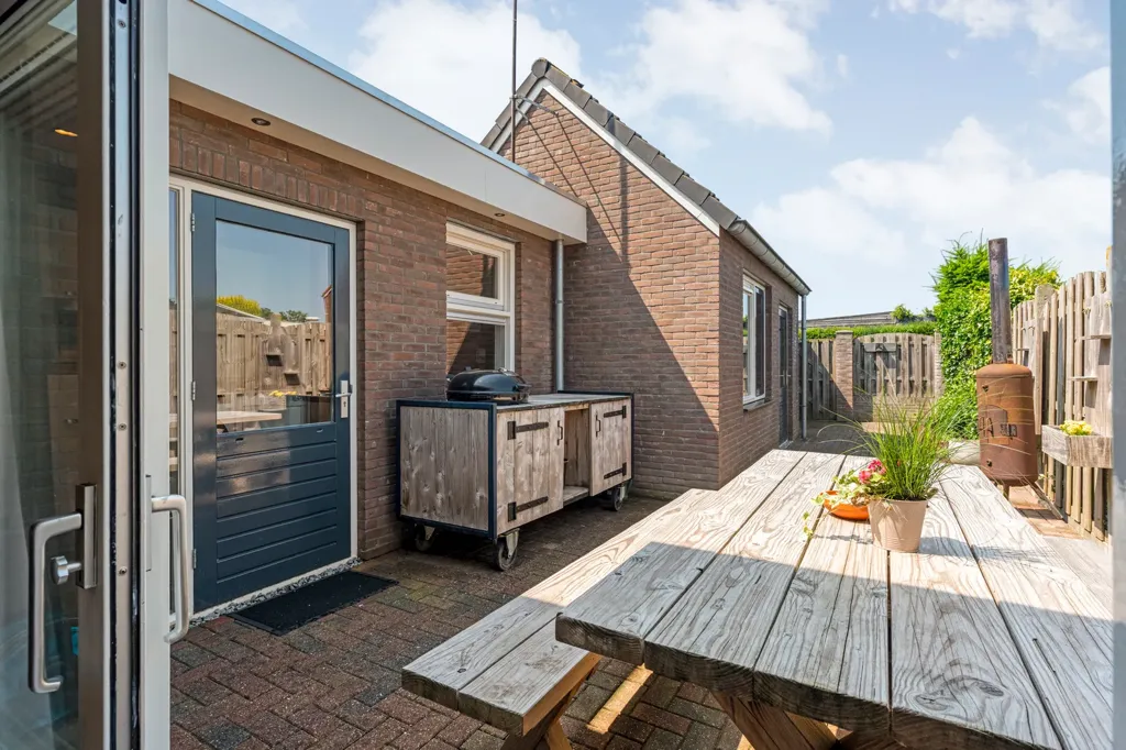Terrasse - Modernised Semi-detached House in Lutten