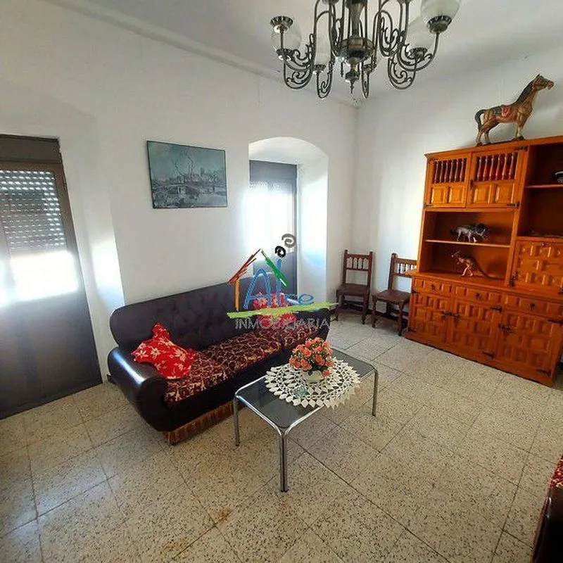 Séjour - Corner Chalet with Two Entrances in Cala, Huelva