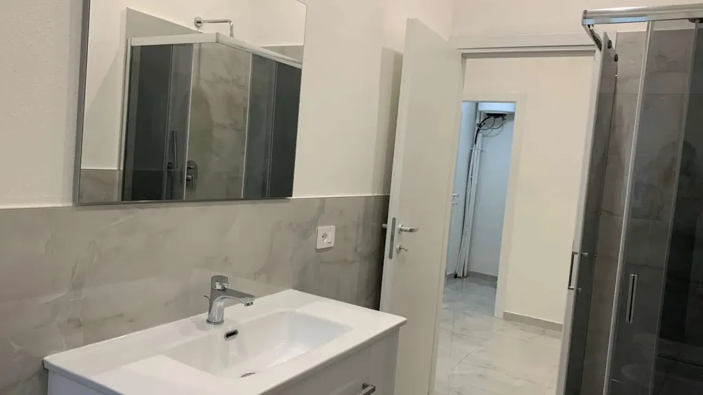 Salles de bain - Luxury Flat with Garage in Reggio Emilia