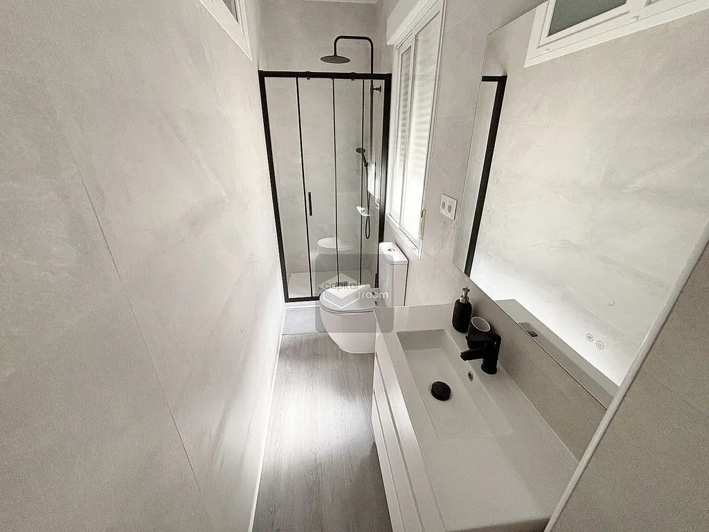 Fully Furnished Flat in Recoletos, Madrid