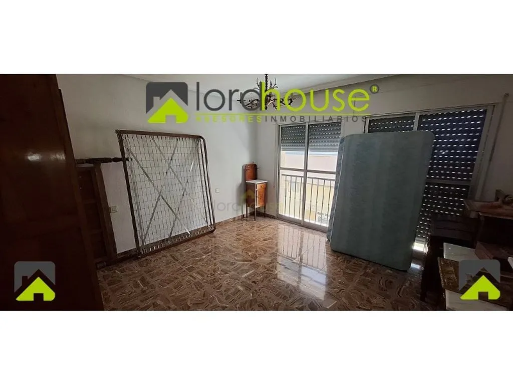 Magamistoad - Commercial and Residential House in Lorca