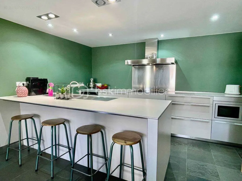 Köök - House with 2 Apartments in Luxembourg/Germany Border