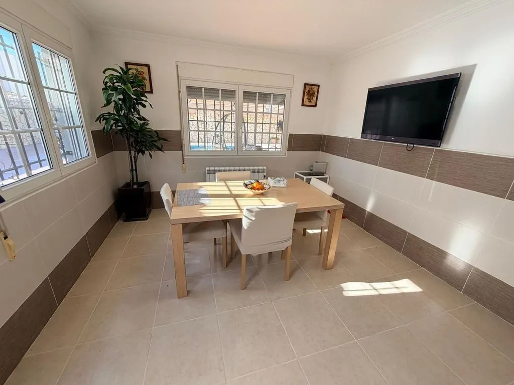 Söögituba - Luxury Detached House with Pool in Torrevieja