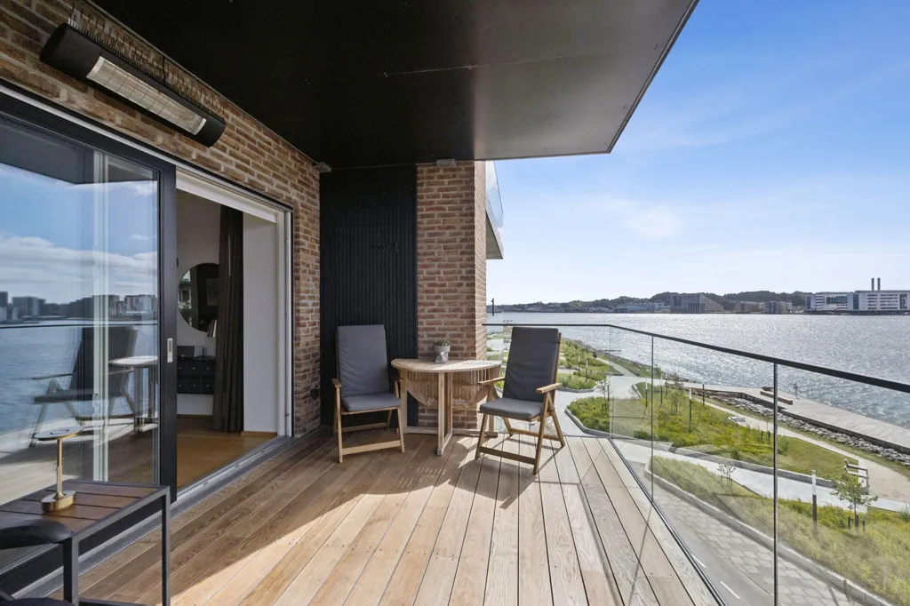Balcone - Apartment with City View in Nørresundby