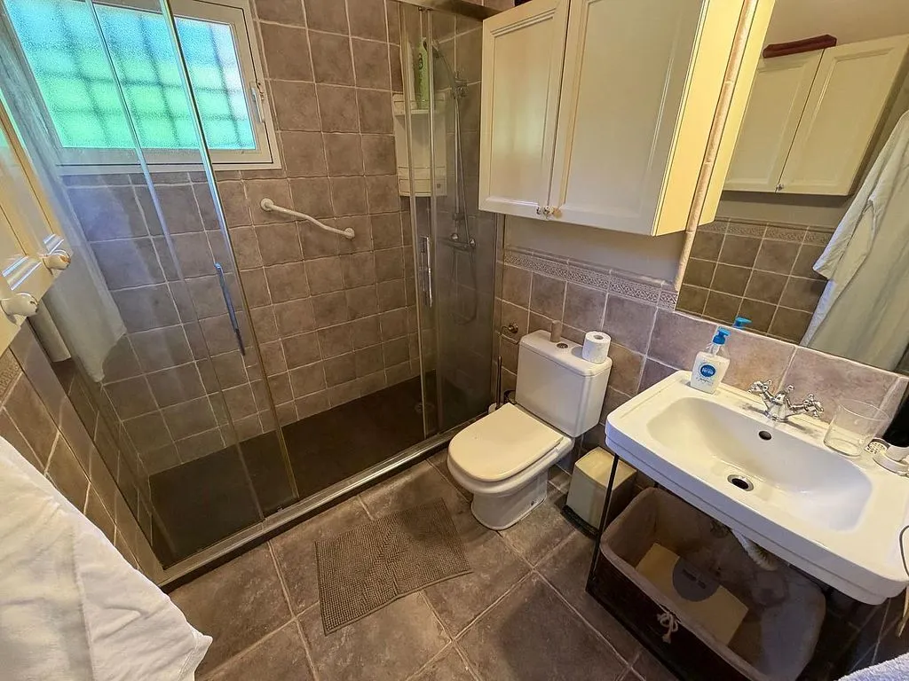 Bathrooms - Stone Chalet with Pool in Parquelagos