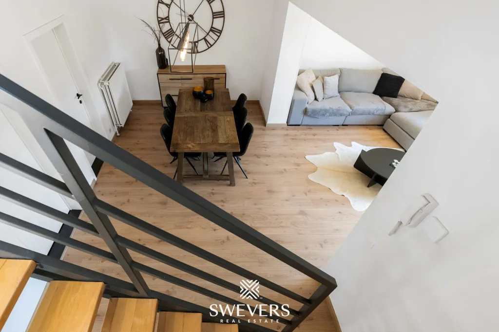 Séjour - Duplex Rénové avec Terrasse à Hasselt