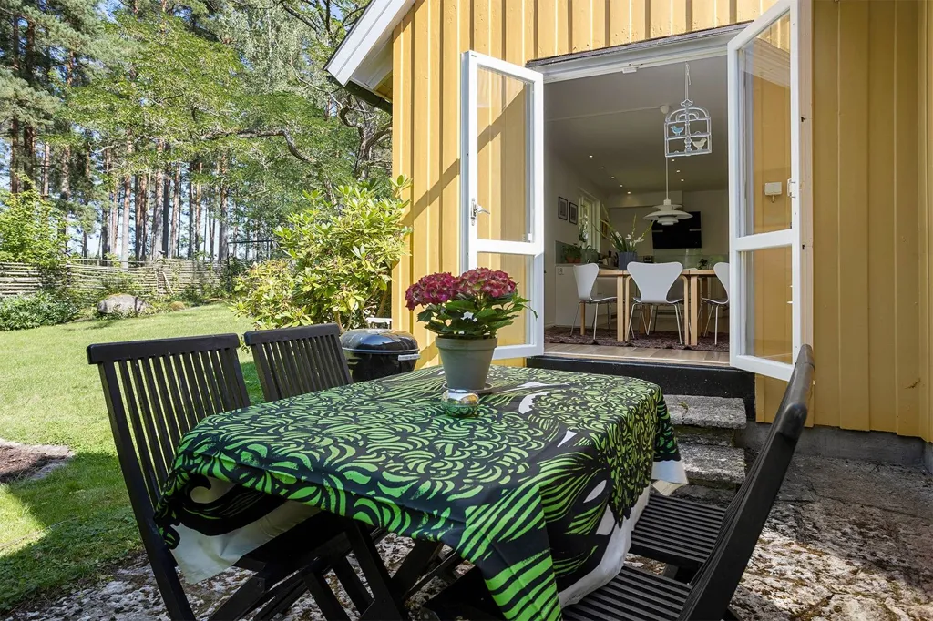 Terrasse - Classic Villa with Parkett Floors in Kalmar