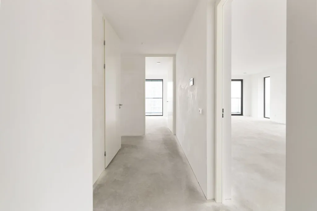 hallway_entrance