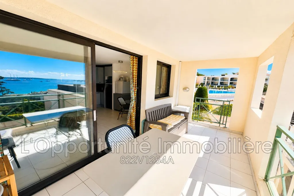 Rõdu - Apartment with Sea View in Cannes
