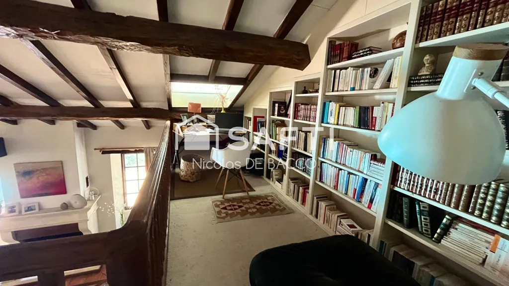 Elutuba - Rustic Stone Farmhouse with Pool in Aiguillon