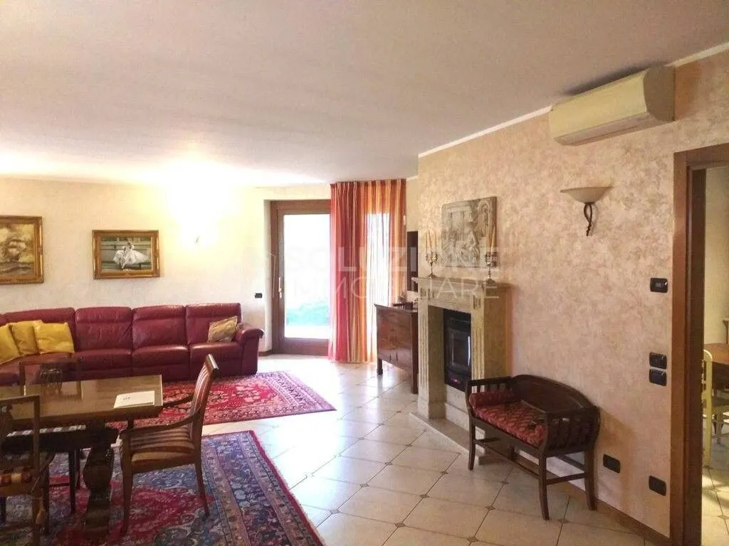 Séjour - Luxury Villa with Private Garden in Foresto Sparso