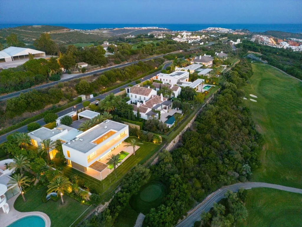 Vista aerea - Luxury Villa with Pool near Estepona Golf Course